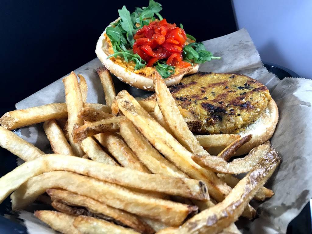 North Beach Pub | restaurant | 600 Mandalay Ave, Clearwater Beach, FL 33767, USA | 7272812364 OR +1 727-281-2364