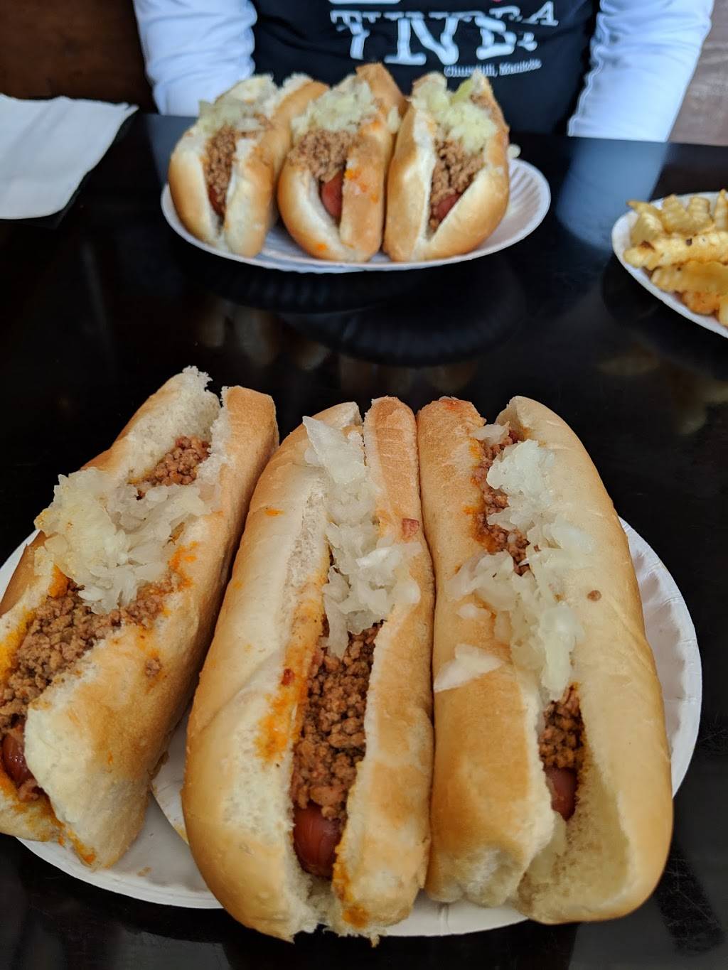 Curtis Famous Weiners | restaurant | 35 N Liberty St, Cumberland, MD 21502, USA | 3017599707 OR +1 301-759-9707