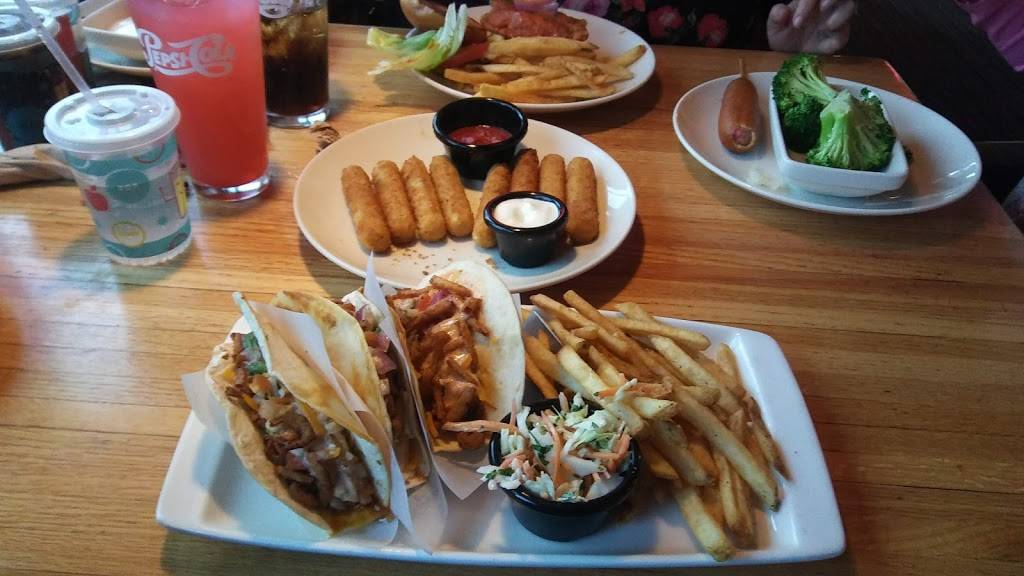 Applebees Grill + Bar | restaurant | 3604 W Shaw Ave, Fresno, CA 93711, USA | 5592719844 OR +1 559-271-9844