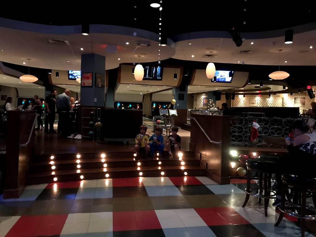 Splitsville | night club | THE SHOPS AT SUNSET PLACE, 5701 Sunset Dr Suite 202, South Miami, FL 33143, USA | 3056655263 OR +1 305-665-5263