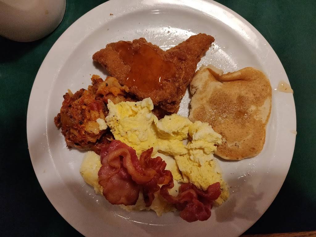 Cravings Family Restaurant | restaurant | 208 7th Ave, Hanover, ON N4N 2H1, Canada | 5193647141 OR +1 519-364-7141