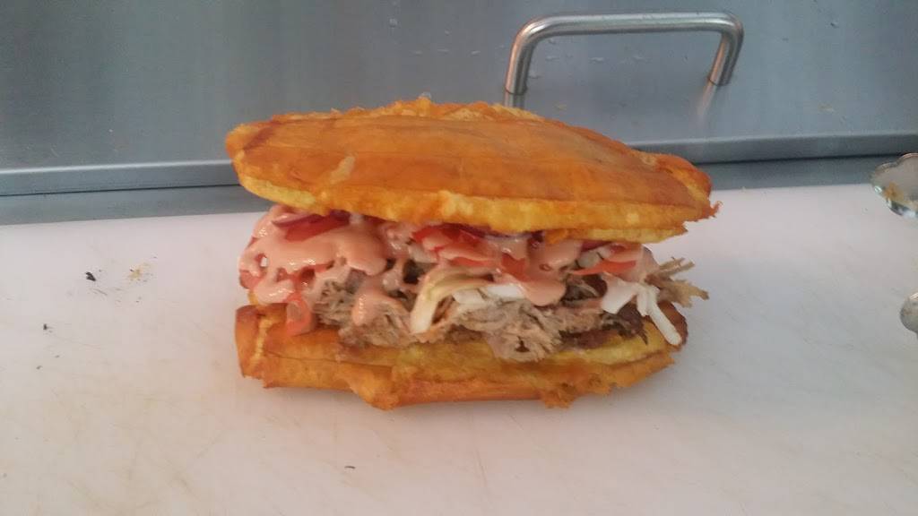 FrizTanga Cibao | restaurant | 145 Park Ave, Newark, NJ 07104, USA | 2019894508 OR +1 201-989-4508