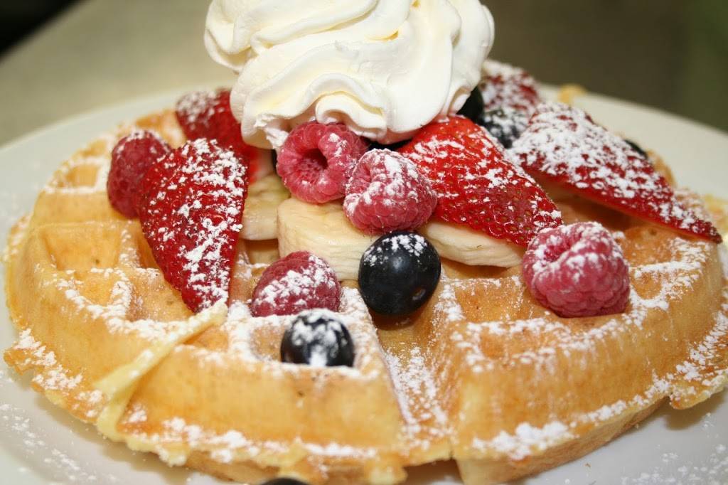 Angel’s On Weber (Waterloo) | restaurant | 190 Weber St N, Waterloo, ON N2J 3H4, Canada | 5198857203 OR +1 519-885-7203