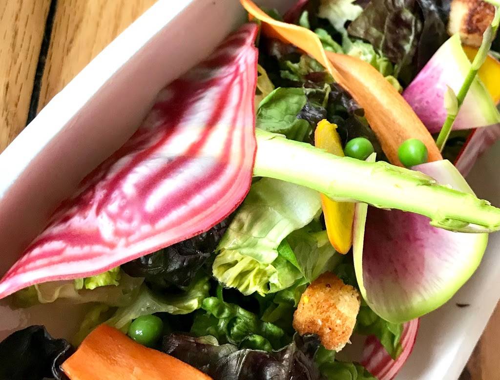 Signature | restaurant | 16401 La Cantera Pkwy, San Antonio, TX 78256, USA | 2102470176 OR +1 210-247-0176