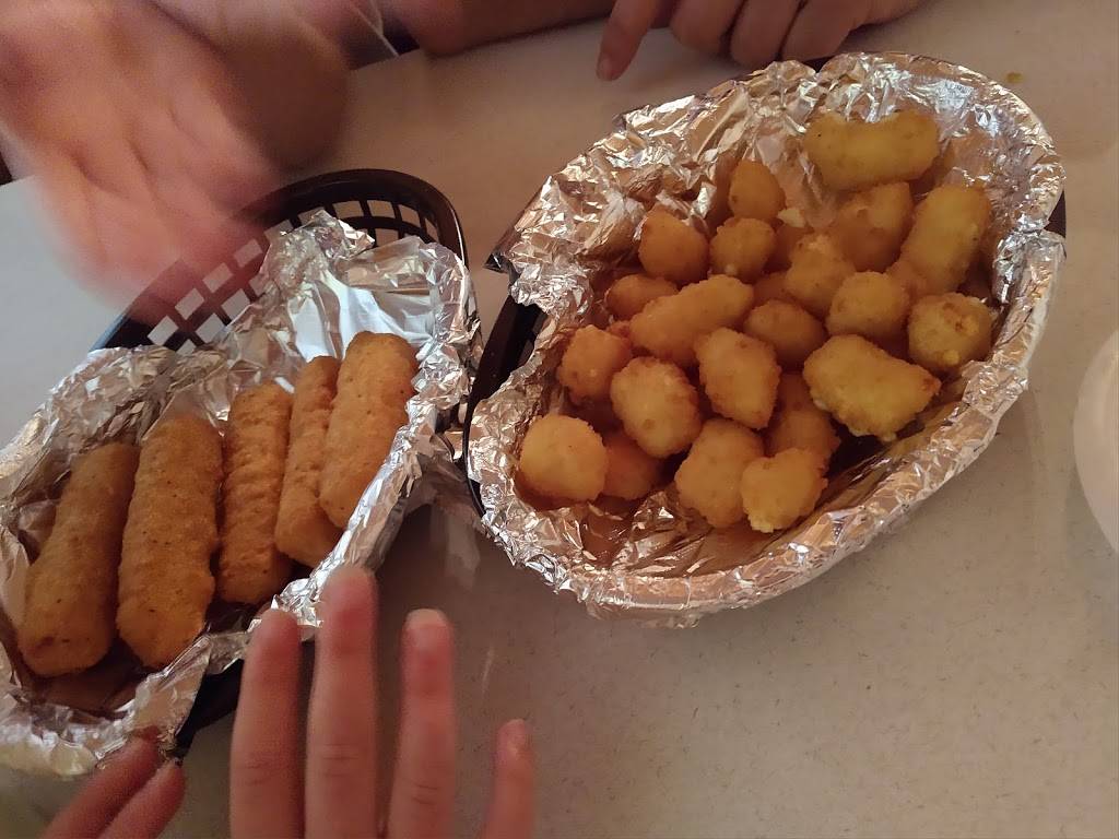 Bears Den BBQ | restaurant | 130 US-64, Ocoee, TN 37361, USA | 4233385757 OR +1 423-338-5757