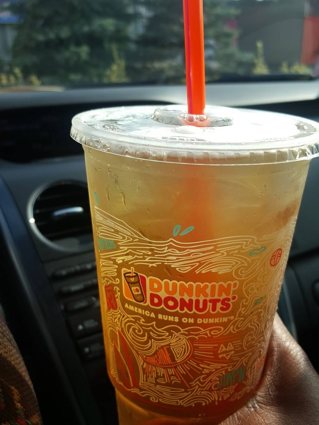 Dunkin Donuts | cafe | 2109 Broadhollow Rd, Farmingdale, NY 11735, USA | 6313930910 OR +1 631-393-0910