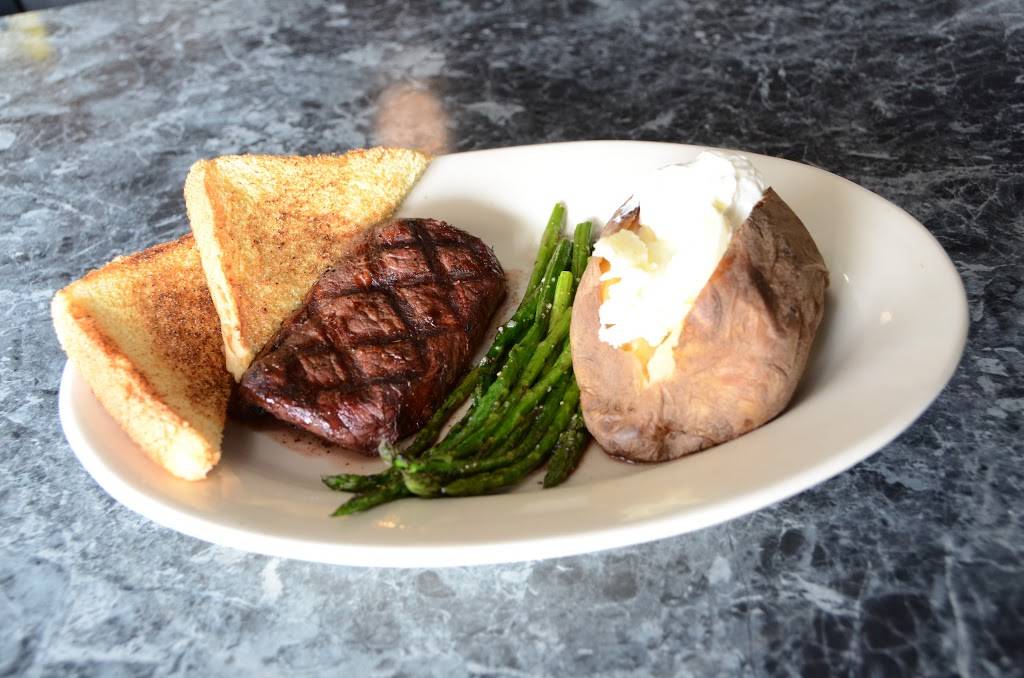 The Bank Restaurant | restaurant | 110 E State St, Pendleton, IN 46064, USA | 7657781446 OR +1 765-778-1446