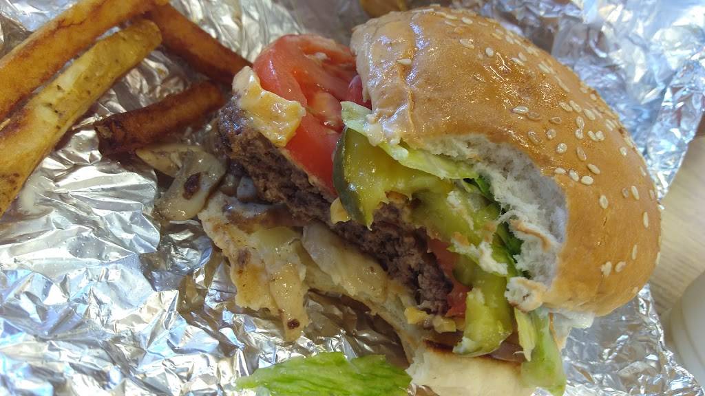 Five Guys | meal takeaway | 198 Maine Mall Rd, South Portland, ME 04106, USA | 2075361012 OR +1 207-536-1012