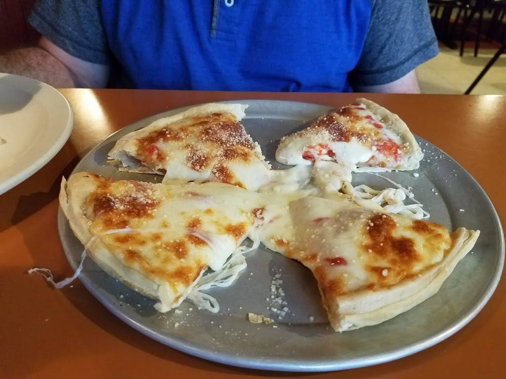 Neighbors Tap | restaurant | 1899 Rockdale Rd, Dubuque, IA 52003, USA | 5635569633 OR +1 563-556-9633