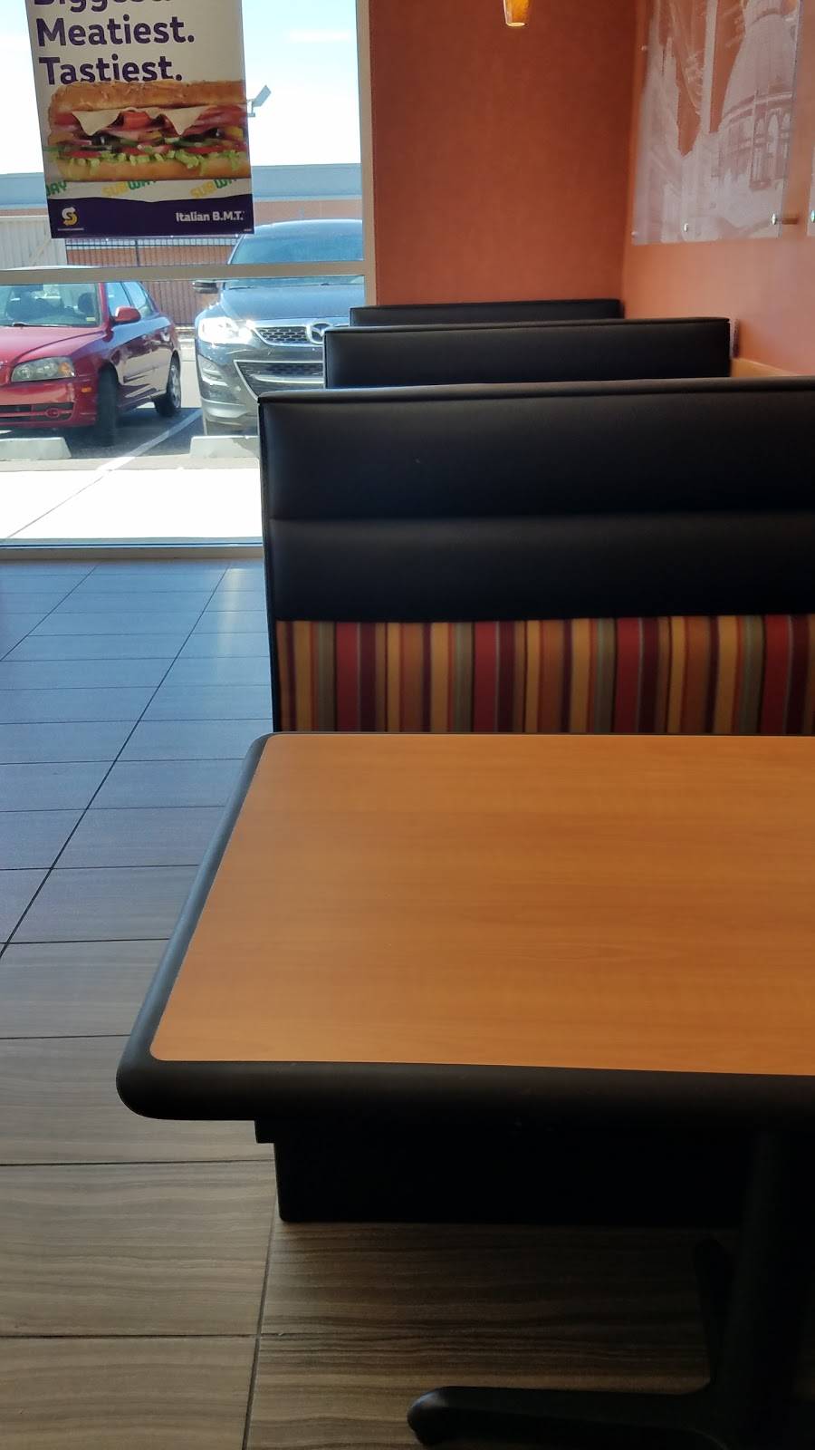 Subway | meal takeaway | 8801 Johnson Dr, Merriam, KS 66102, USA | 9137227827 OR +1 913-722-7827