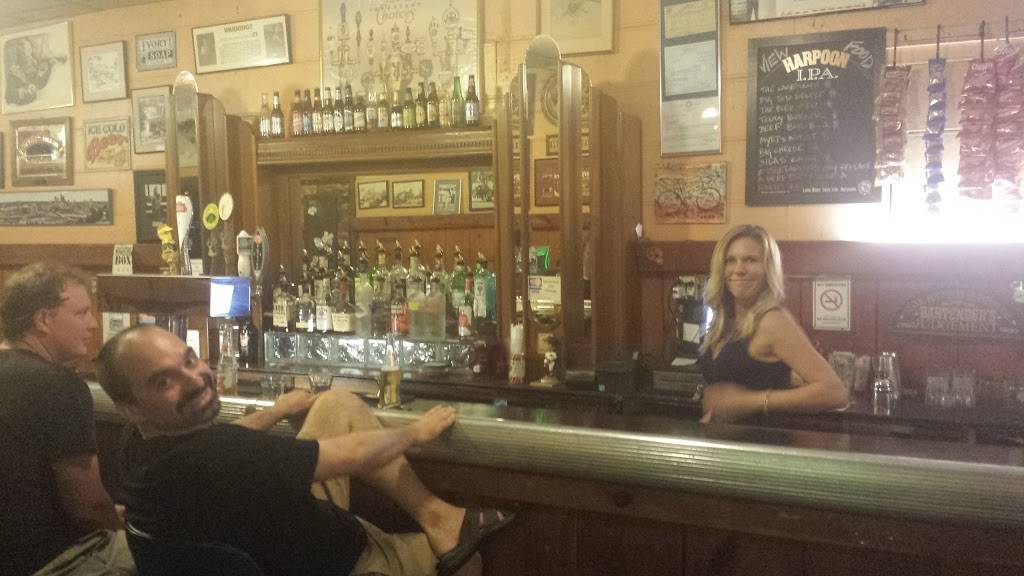 City View Tavern | restaurant | 403 Oregon St, Cincinnati, OH 45202, USA | 5132418439 OR +1 513-241-8439