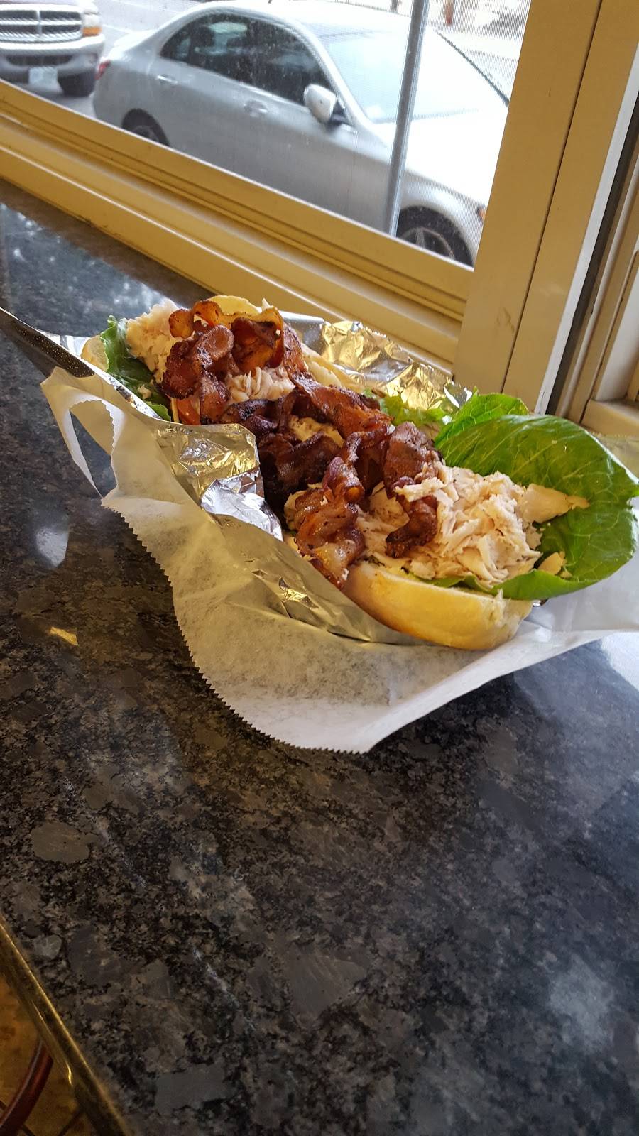 New England Sammies | restaurant | 1 Boston St, Salem, MA 01970, USA | 9785925104 OR +1 978-592-5104