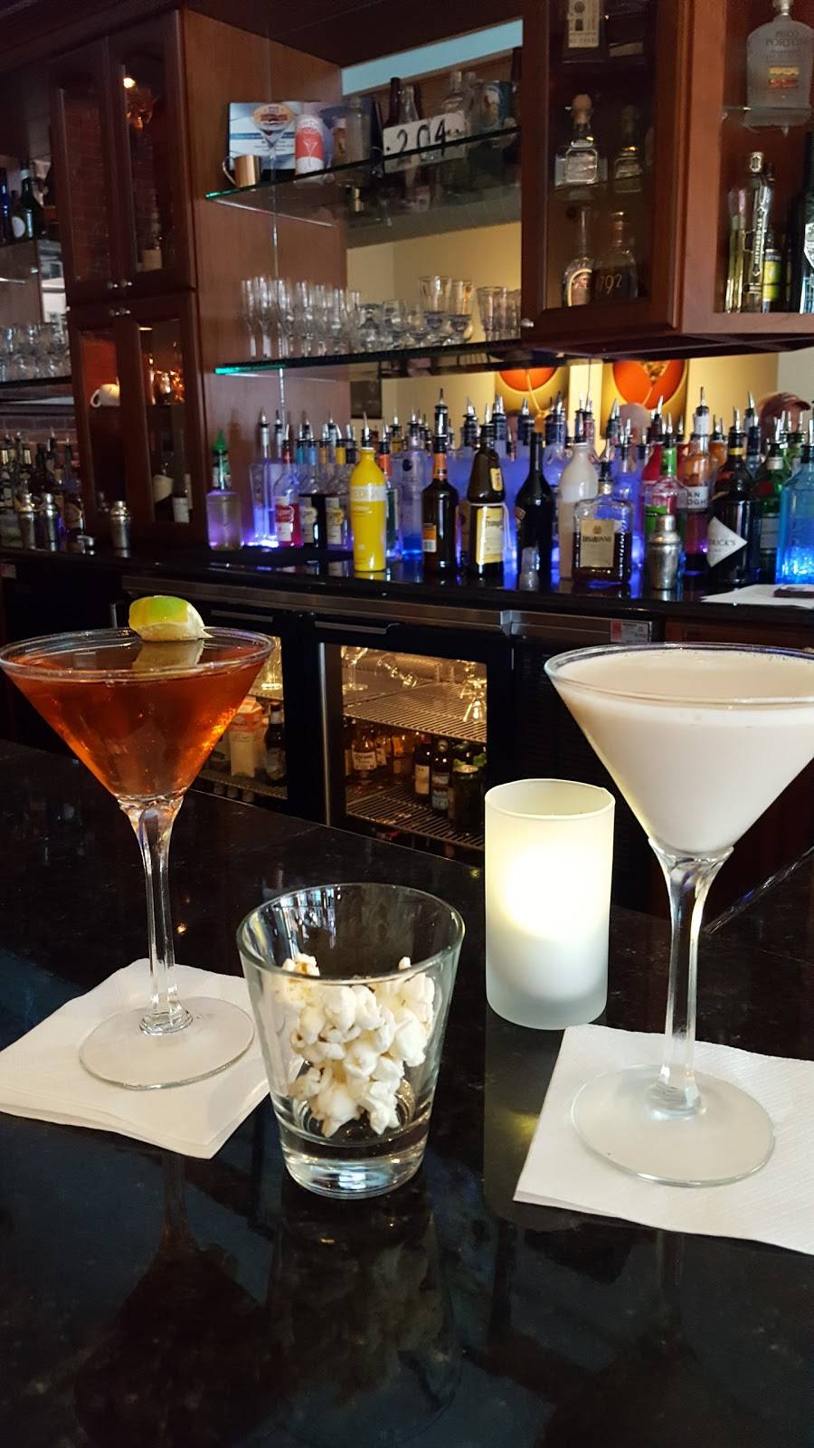 Strawberry Moon | night club | 204 S Main St, Wauconda, IL 60084, USA | 8478655151 OR +1 847-865-5151