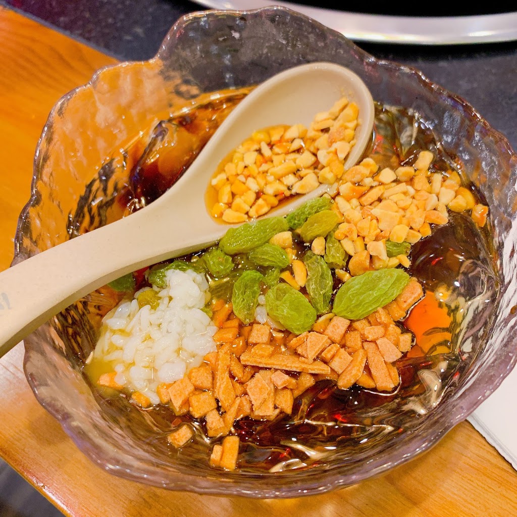 Spicy Grandma Kitchen | restaurant | 2353 S Wentworth Ave, Chicago, IL 60616, USA | 3122852477 OR +1 312-285-2477