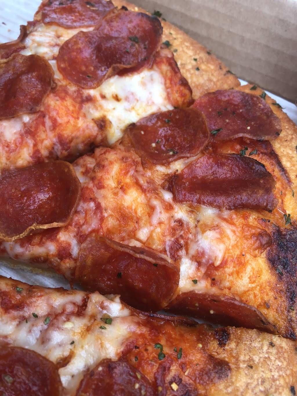 Pizza Hut | meal takeaway | 5122 SE 14th St, Des Moines, IA 50320, USA | 5152853500 OR +1 515-285-3500