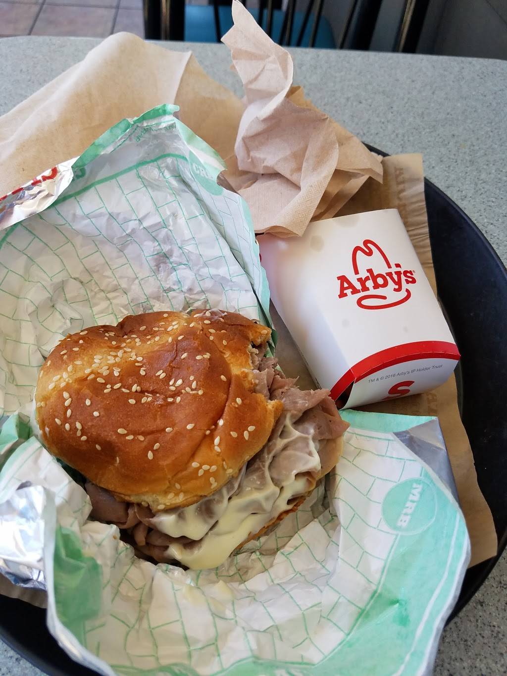 Arbys | restaurant | 109 Market Dr, Emporia, VA 23847, USA | 4346348693 OR +1 434-634-8693