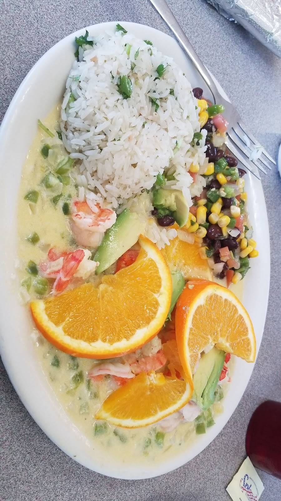 Kikos Authentic Mexican Food | restaurant | 290 N Main St, Brighton, CO 80601, USA | 3036590262 OR +1 303-659-0262