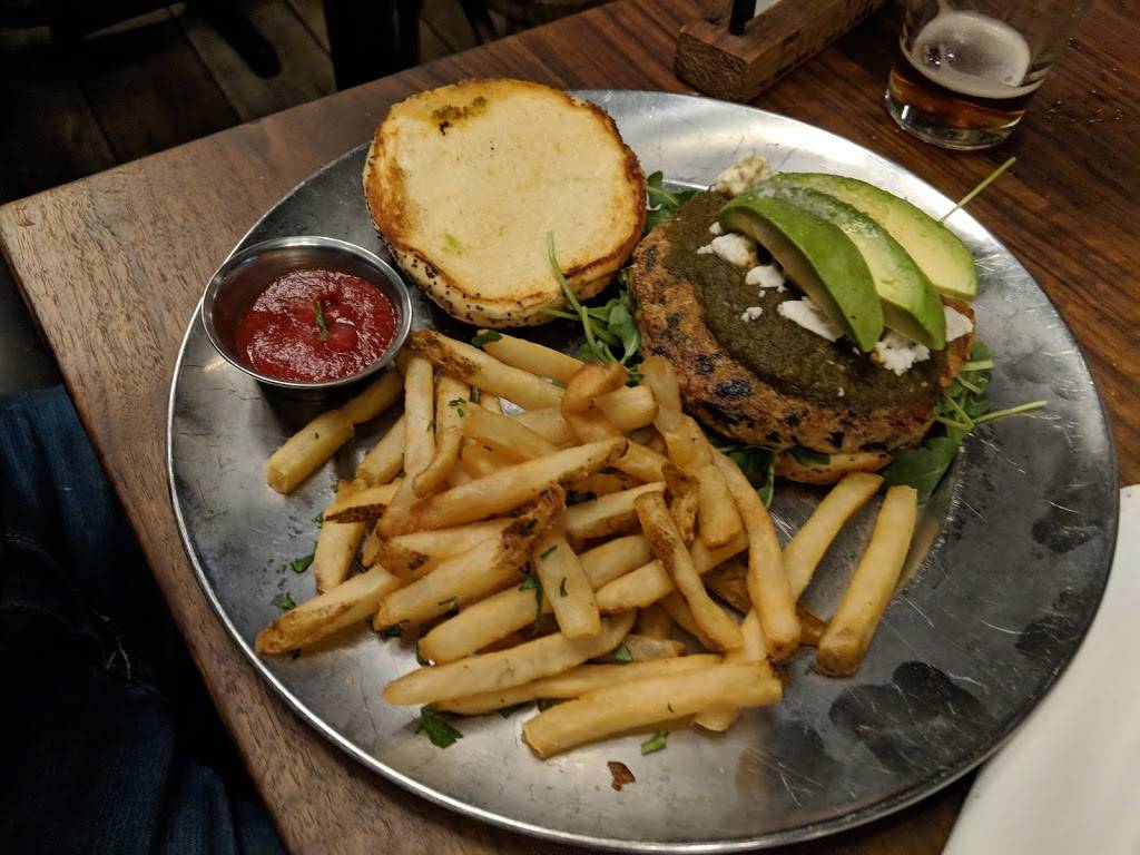 Eureka! | restaurant | 191 Castro St, Mountain View, CA 94041, USA | 6504260582 OR +1 650-426-0582