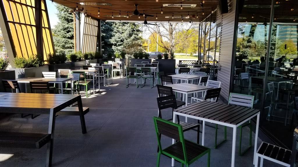 Shake Shack | restaurant | 1765 E Golf Rd, Schaumburg, IL 60173, USA | 7088526305 OR +1 708-852-6305