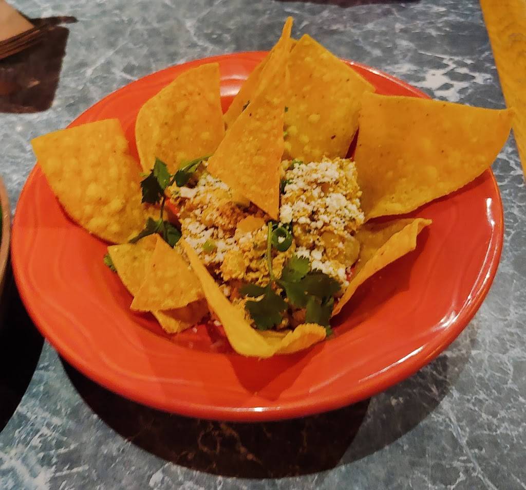 La Casa Bar & Grill | restaurant | 30 S Main St, St Albans City, VT 05478, USA | 8025285944 OR +1 802-528-5944