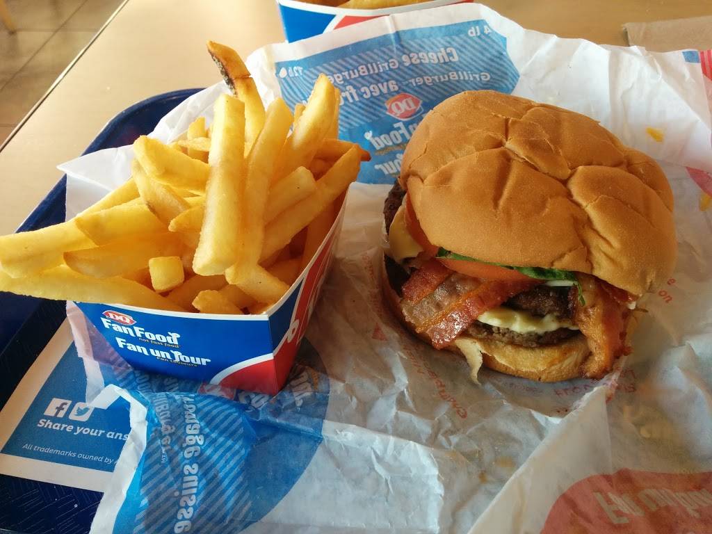 Dairy Queen | restaurant | 14 Richmond Blvd, Napanee, ON K7R 4A3, Canada | 6133546611 OR +1 613-354-6611