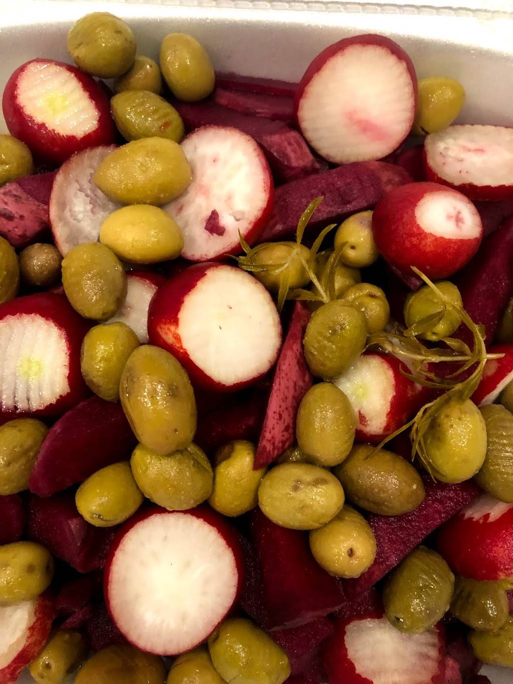 Gios Fresh Mediterranean | restaurant | 19642 Sherman Way, Reseda, CA 91335, USA | 8187087800 OR +1 818-708-7800