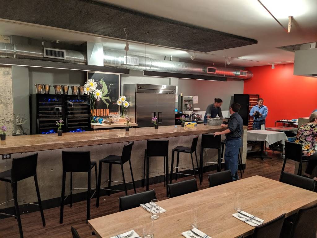 frenchish | restaurant | 3509 Central Ave NE, Albuquerque, NM 87106, USA | 5054335911 OR +1 505-433-5911