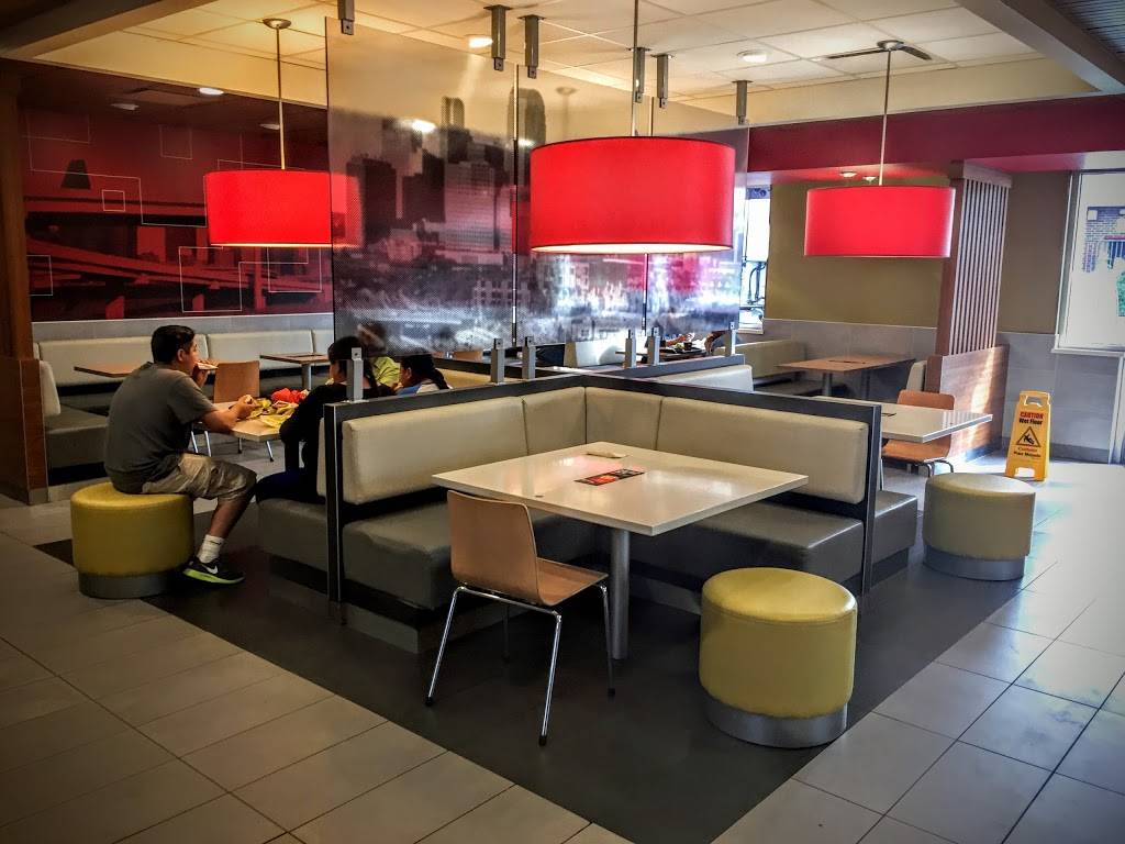 McDonalds | cafe | 5403 Ross Ave, Dallas, TX 75206, USA | 2148276800 OR +1 214-827-6800