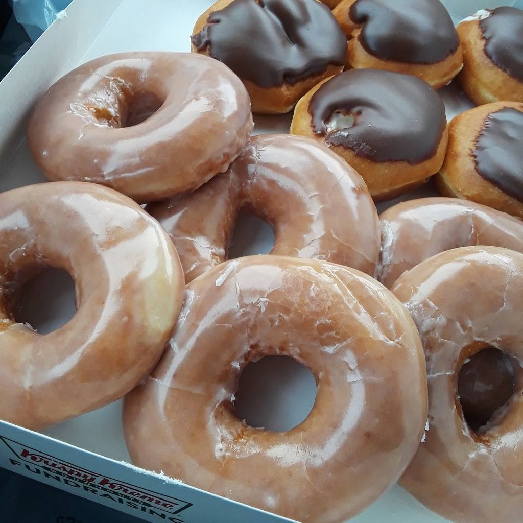 Krispy Kreme | bakery | 2700 E Beltline Ave SE, Grand Rapids, MI 49546, USA | 6164641630 OR +1 616-464-1630