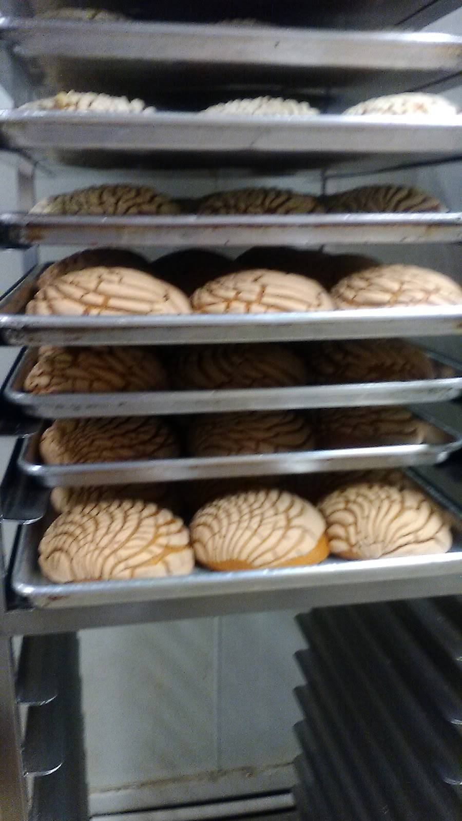 Panaderia La Estrella | restaurant | 635 NE Main St, Simpsonville, SC 29681, USA | 8647578170 OR +1 864-757-8170