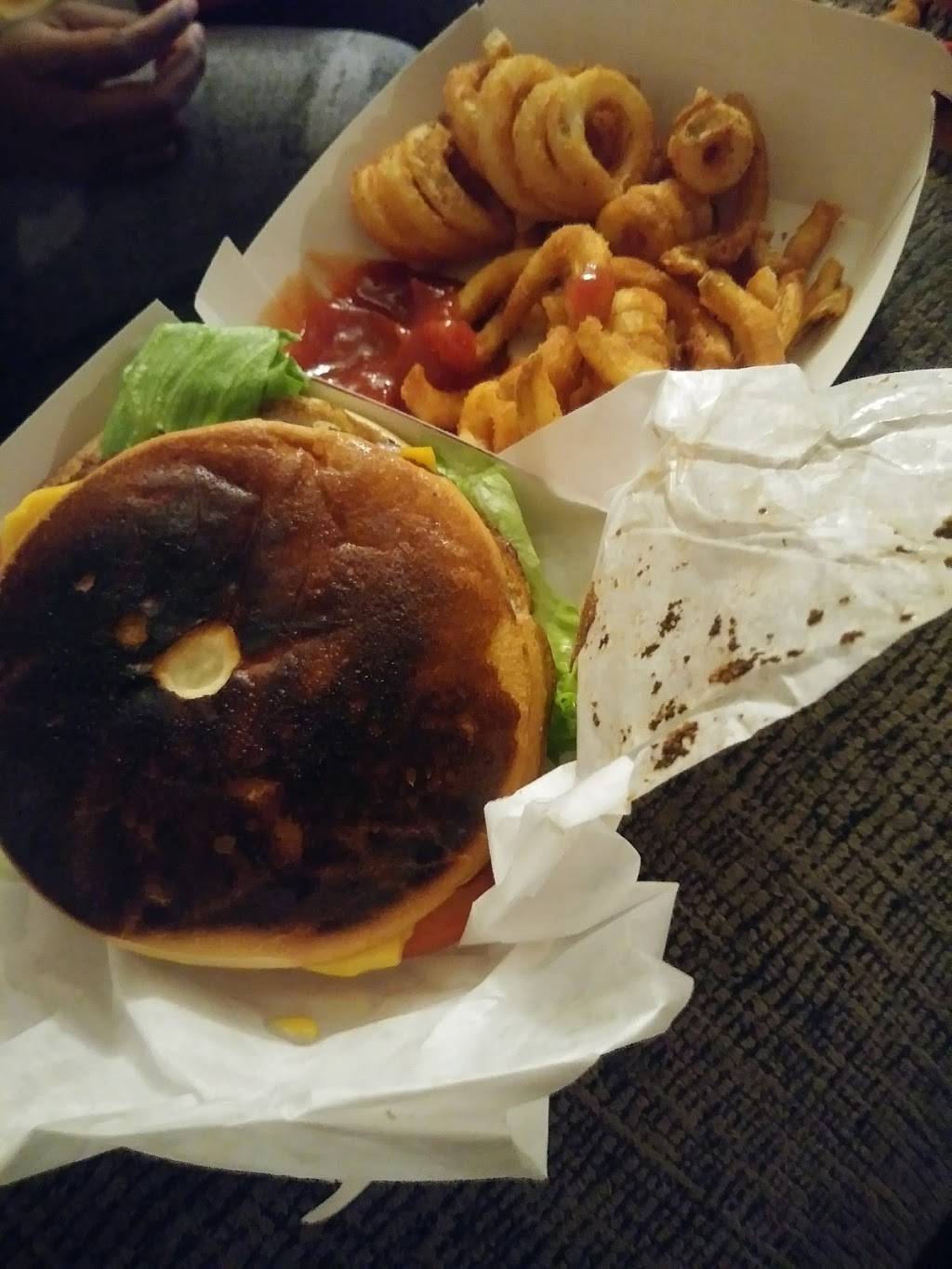 Jack in the Box | restaurant | 2323 W Ledbetter Dr, Dallas, TX 75224, USA | 2143337606 OR +1 214-333-7606