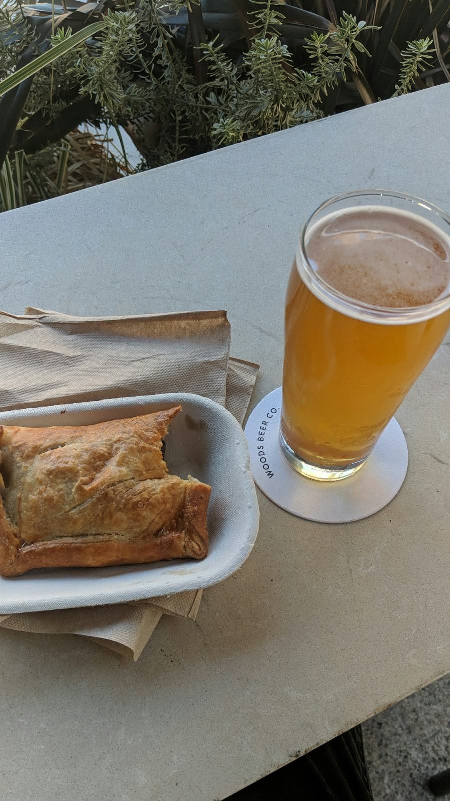 Woods Bar & Brewery | restaurant | 1701 Telegraph Ave, Oakland, CA 94612, USA | 5107478171 OR +1 510-747-8171