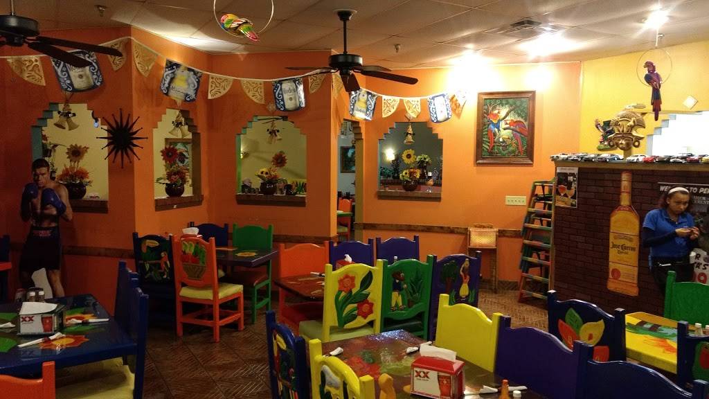 Pericos | restaurant | 11125 US-70, Arlington, TN 38002, USA | 9018677127 OR +1 901-867-7127