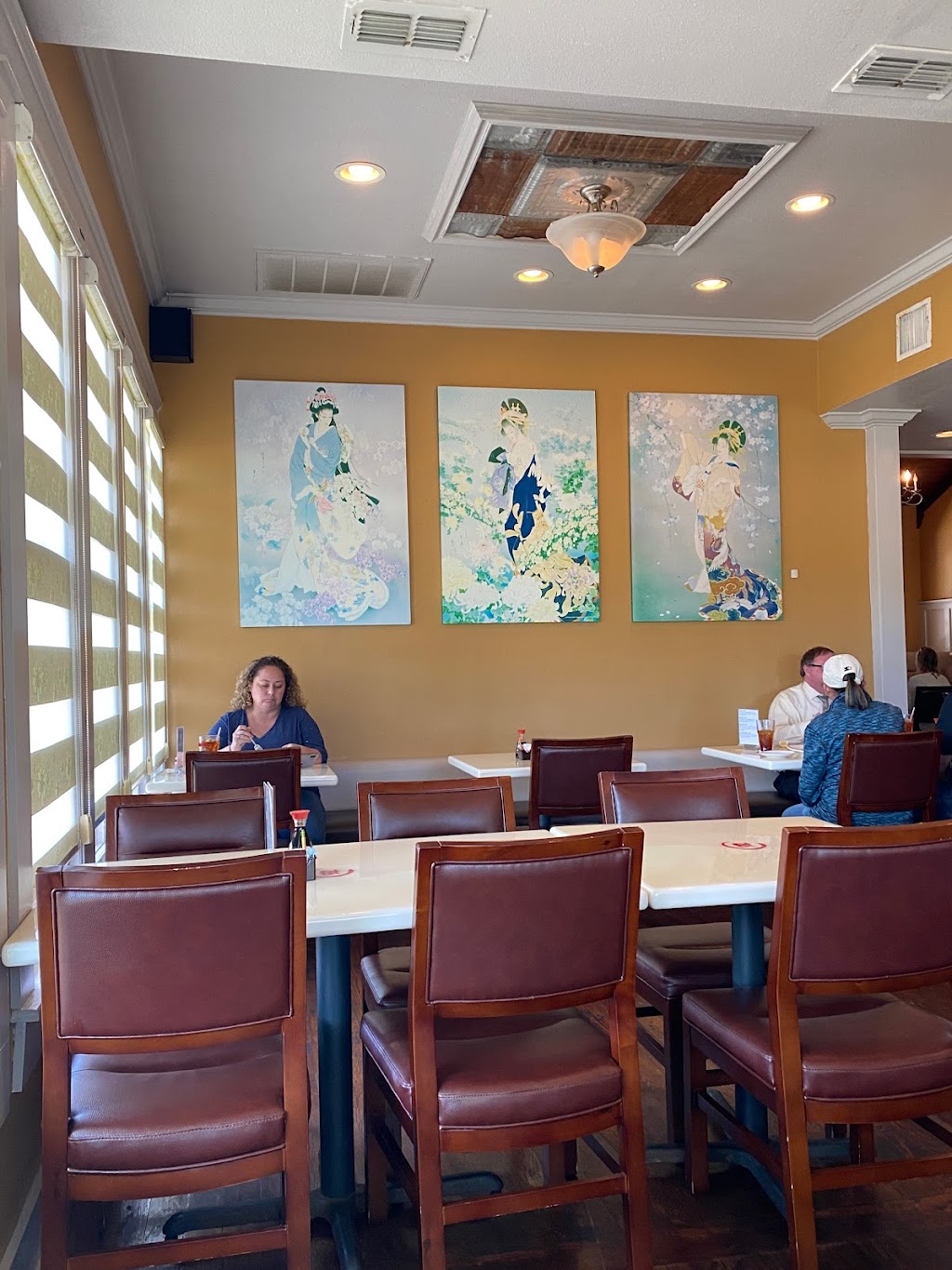 A-Tan Asian Bistro & Sushi Bar | restaurant | 320 W Nolte St, Seguin, TX 78155, USA | 8304915011 OR +1 830-491-5011