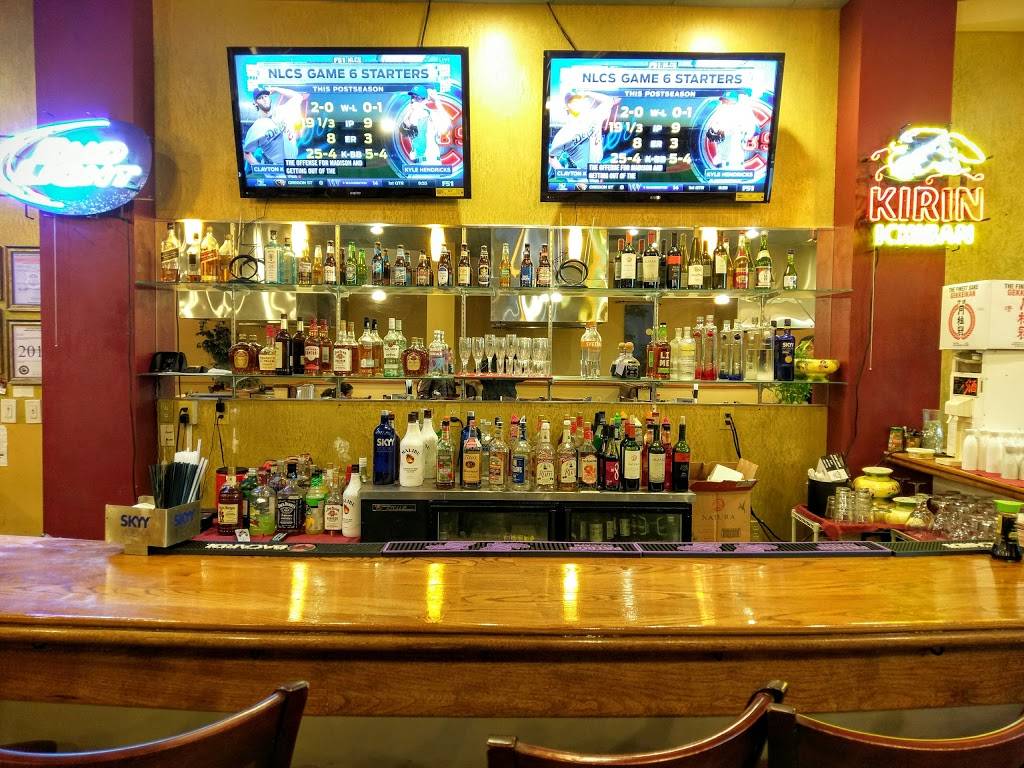 Moon Light Japanese Steak House & Sushi | restaurant | 8634 N Boardwalk Ave, Kansas City, MO 64154, USA | 8165050888 OR +1 816-505-0888