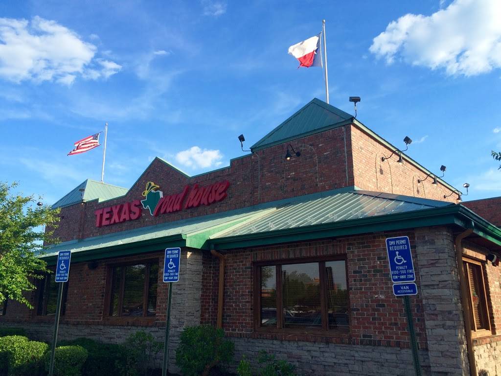 Texas Roadhouse | restaurant | 4993 Westone, Chantilly, VA 20151, USA | 7033789887 OR +1 703-378-9887