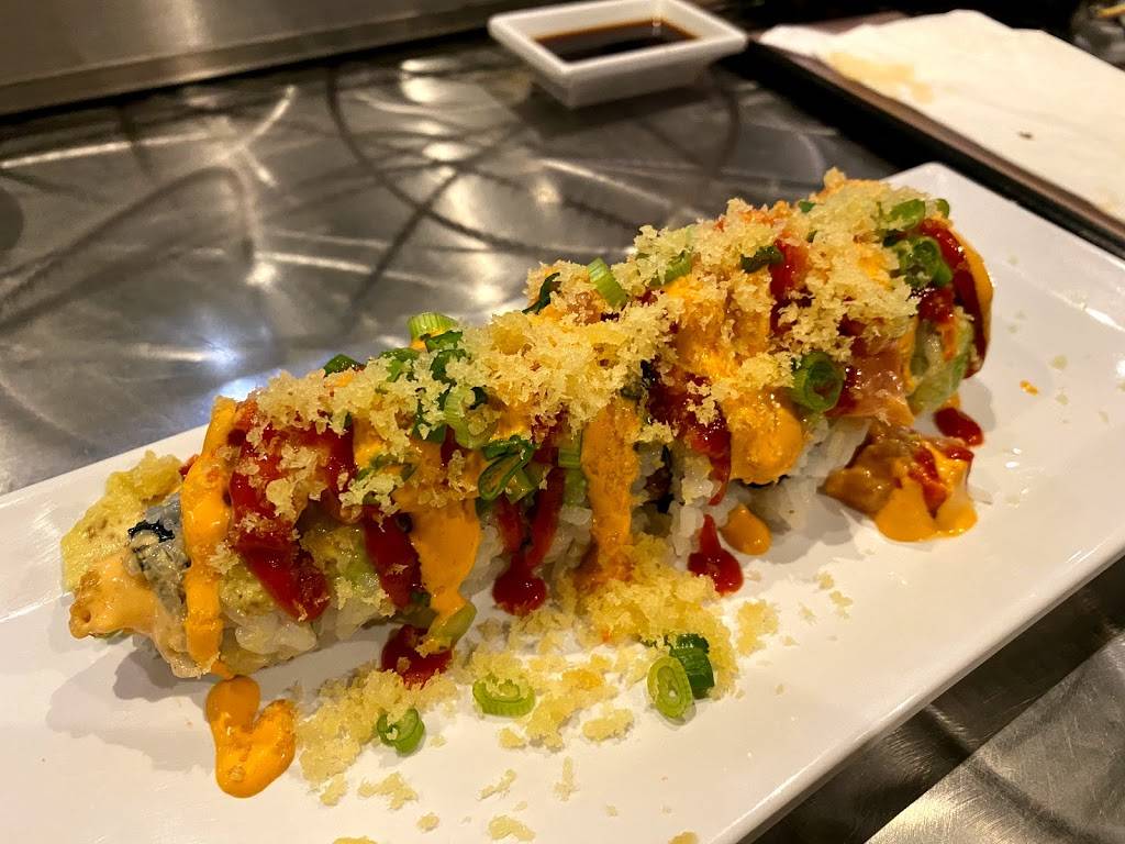 Trappers Sushi | restaurant | 323 Garfield St S #101, Parkland, WA 98444, USA | 2534333738 OR +1 253-433-3738