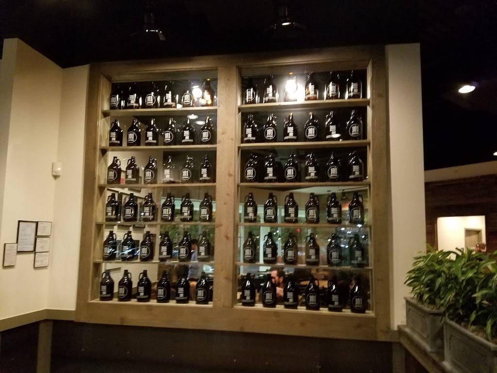 101 Beer Kitchen | restaurant | 397 Stoneridge Ln, Gahanna, OH 43230, USA | 6149345501 OR +1 614-934-5501