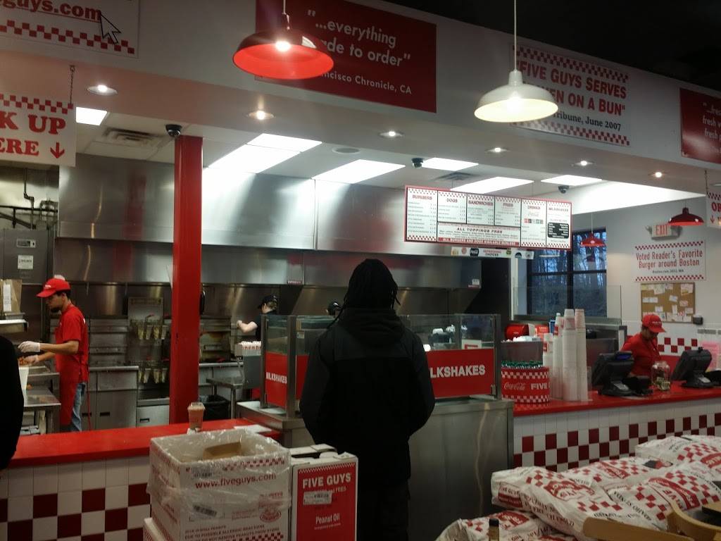 Five Guys | meal takeaway | 85 Faunce Corner Mall Rd, North Dartmouth, MA 02747, USA | 5088585030 OR +1 508-858-5030