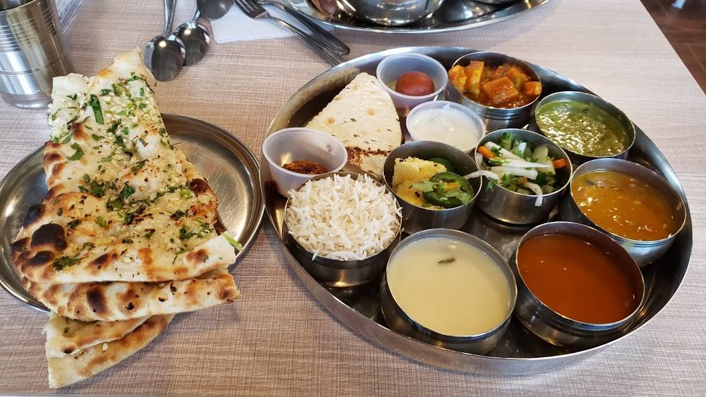Swad Indian Vegetarian Restaurant | restaurant | 1401 S Interstate 35 # 220, Round Rock, TX 78664, USA | 5129977923 OR +1 512-997-7923