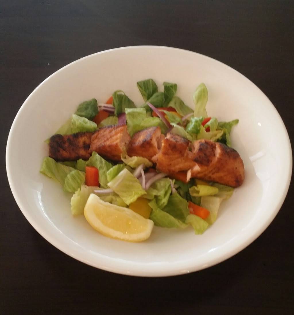 Mikeys Bistro | restaurant | 2 County Ct Blvd Unit 165, Brampton, ON L6W 3W8, Canada | 9054540548 OR +1 905-454-0548