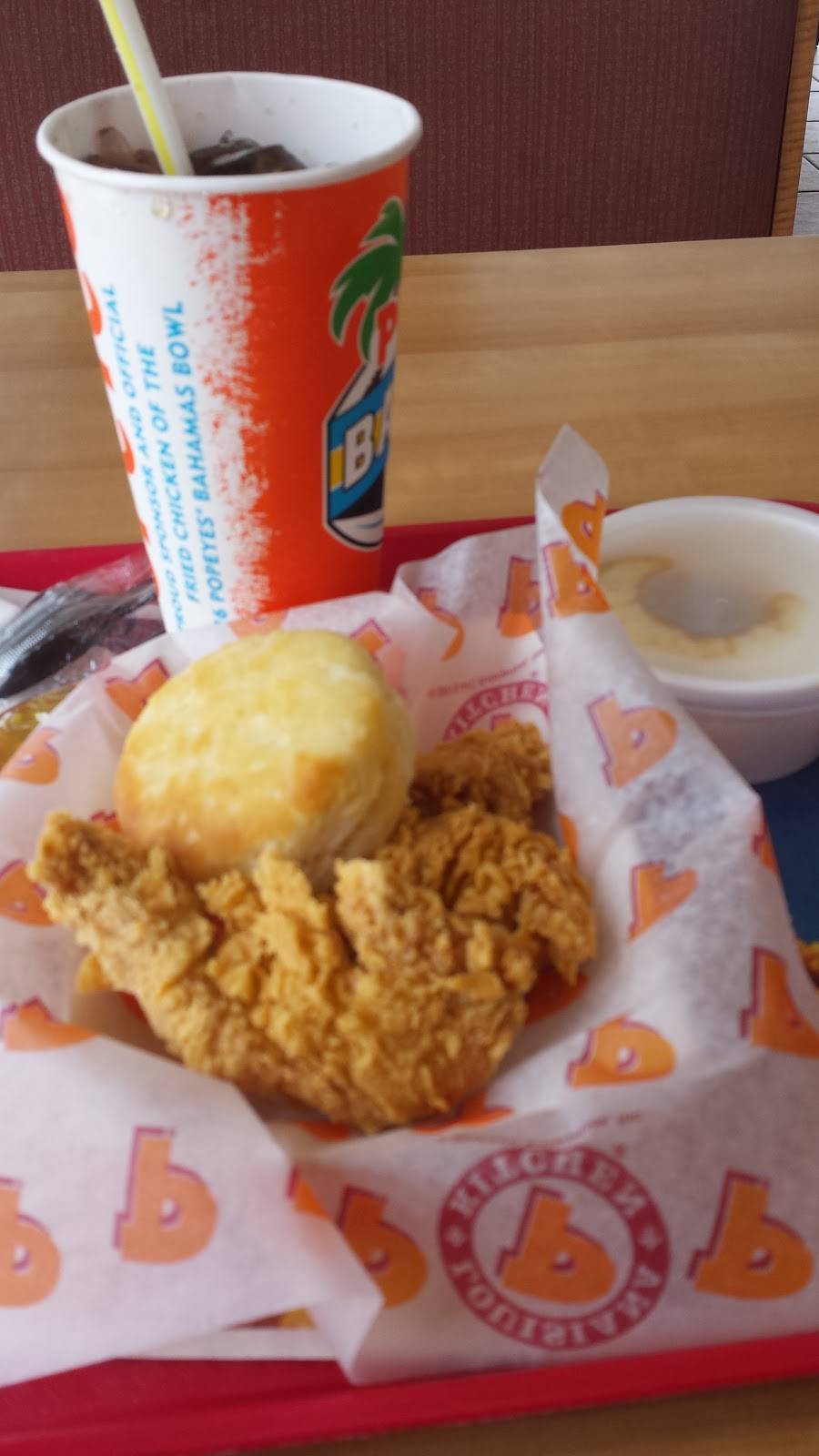 Popeyes Louisiana Kitchen | restaurant | 11360 Northwest Hwy, Dallas, TX 75238, USA | 2143434338 OR +1 214-343-4338