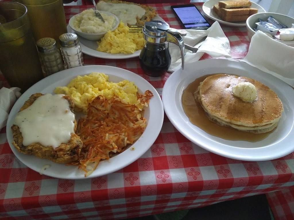 Kountry Kitchen | restaurant | 109 W Moore Ave, Terrell, TX 75160, USA | 9725632176 OR +1 972-563-2176