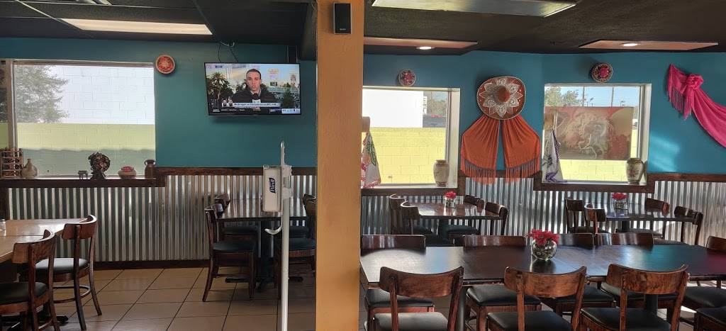 La Poblanita | restaurant | 4012 N 75th Ave, Phoenix, AZ 85033, USA | 6232471055 OR +1 623-247-1055