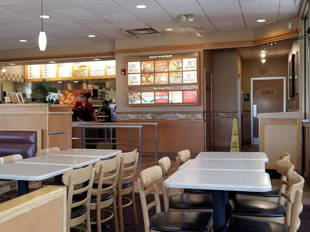 Wendys | restaurant | 3530 8th St SW, Altoona, IA 50009, USA | 5159570373 OR +1 515-957-0373