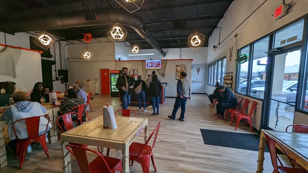 Mystic Lobster Roll Company | restaurant | 7955 E Brainerd Rd Ste 105, Chattanooga, TN 37421, USA | 4236548290 OR +1 423-654-8290