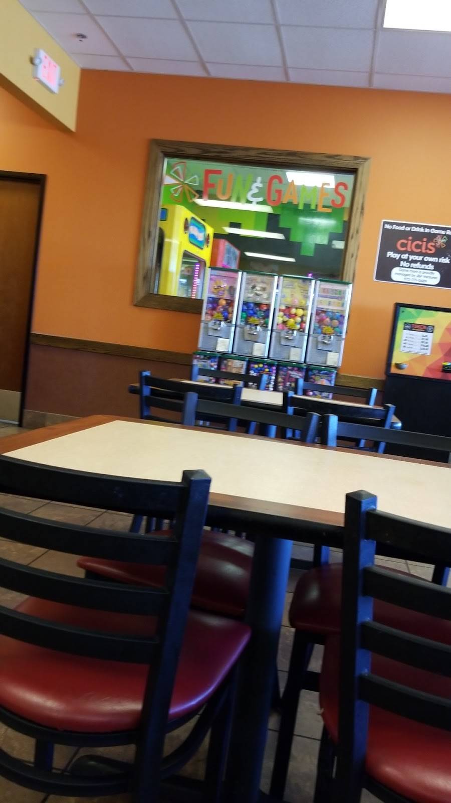 Cicis | restaurant | 8694-A, Skillman St, Dallas, TX 75243, USA | 2143438077 OR +1 214-343-8077