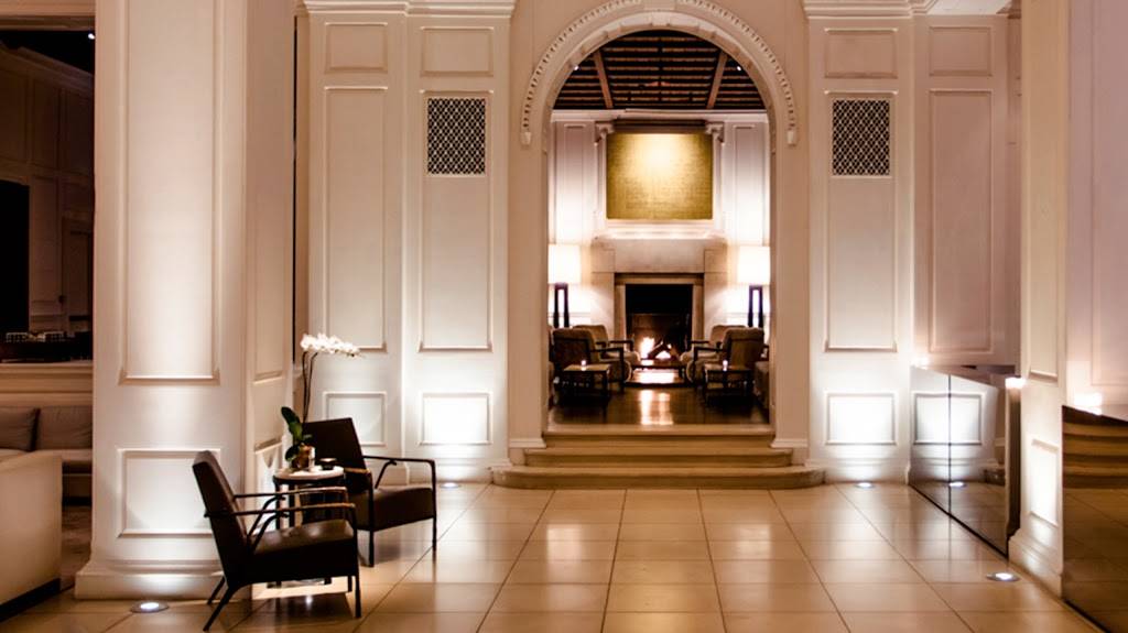 Ambassador Chicago | cafe | 1301 N State Pkwy, Chicago, IL 60610, USA | 3127873700 OR +1 312-787-3700