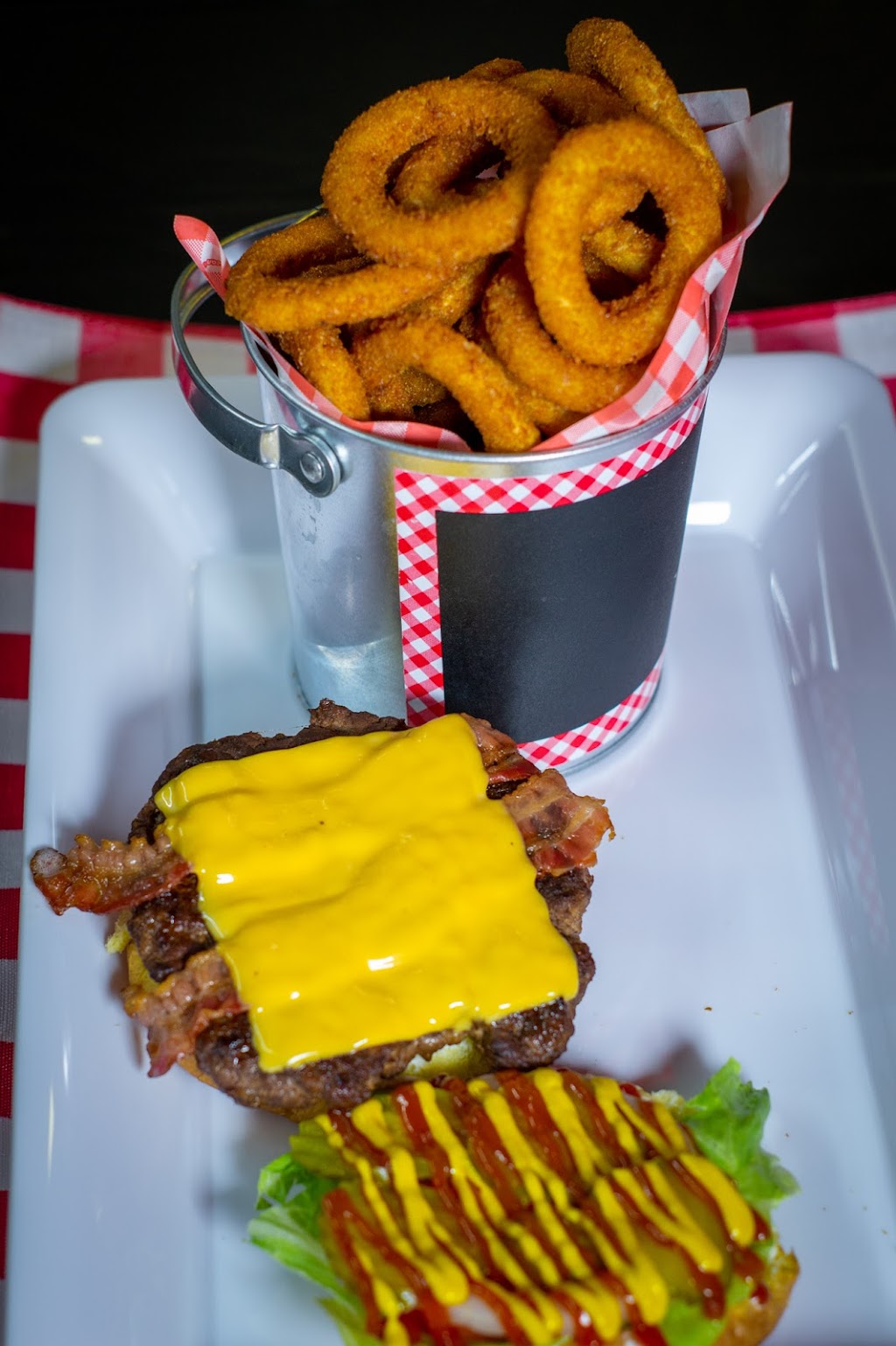 Tips Smokehouse Grill | restaurant | 2510 Murfreesboro Pike, Nashville, TN 37217, USA | 7319271660 OR +1 731-927-1660