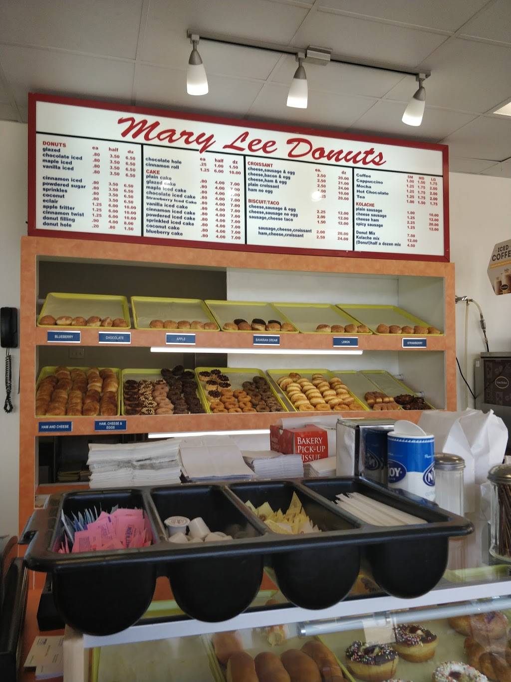 Mary Lee Donut Shops | bakery | 6150 Gulf Fwy, Houston, TX 77023, USA | 7139282869 OR +1 713-928-2869